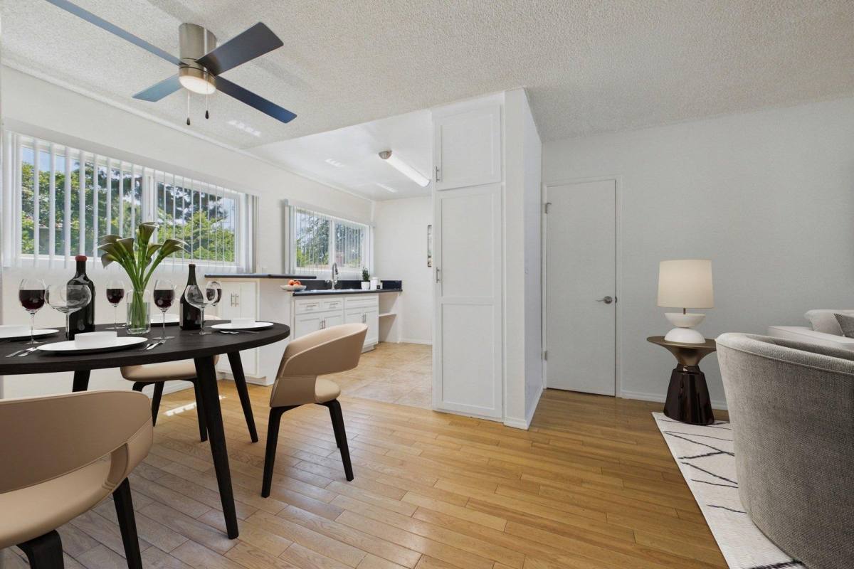 Apartment for rent at 13060 Burbank Blvd #15, Van Nuys, CA 91401