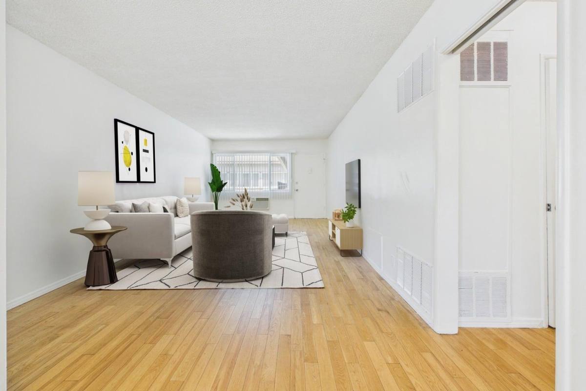 Apartment for rent at 13060 Burbank Blvd #15, Van Nuys, CA 91401