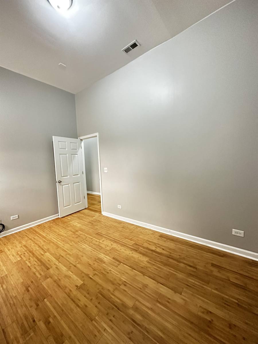 Apartment for rent at 2438 N Laramie Ave, Chicago, IL 60639
