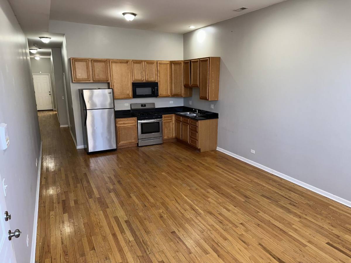 Apartment for rent at 2438 N Laramie Ave, Chicago, IL 60639