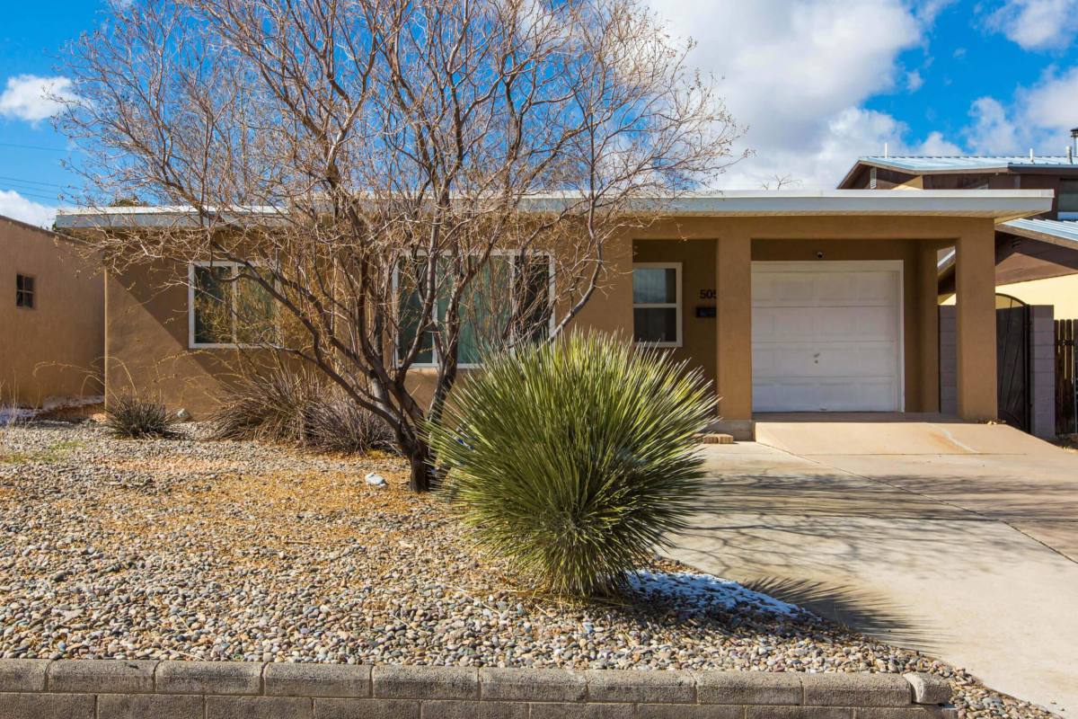 House for rent at 505 Graceland Dr SE, Albuquerque, NM 87108