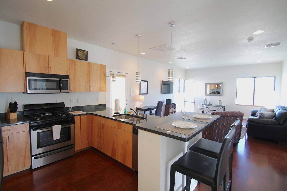 Townhouse for rent at 201 Aliso Dr SE #12, Albuquerque, NM 87108