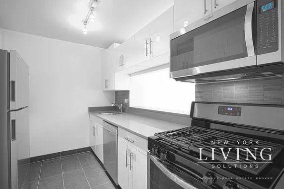 Apartment for rent at 75 W End Ave #P3M, New York, NY 10023