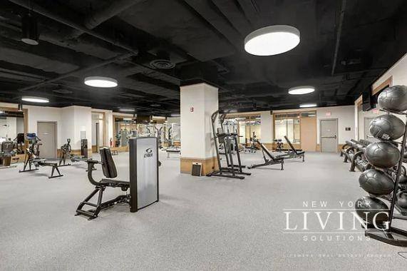 Apartment for rent at 75 W End Ave #P3M, New York, NY 10023