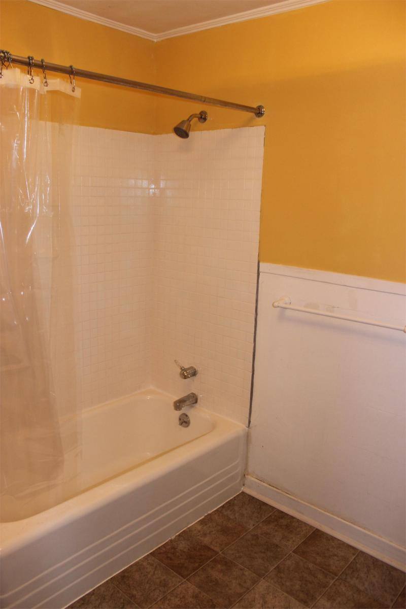 Apartment for rent at 19 Park St #1, Bangor, ME 04402