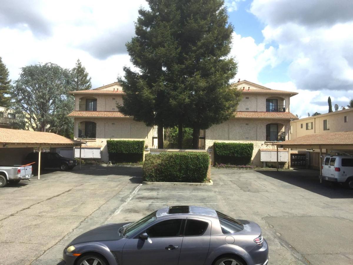 Apartment for rent at Broadmoor, 554 Bancroft Ave #101, San Leandro, CA 94577