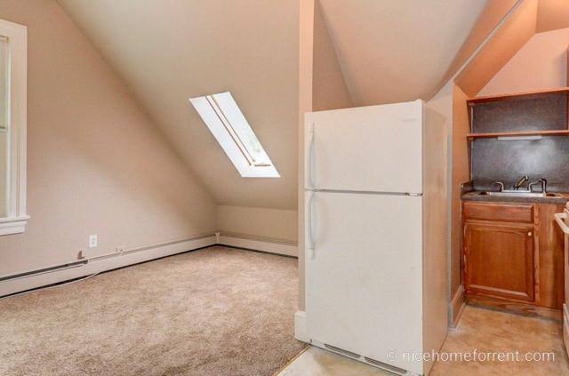 Apartment for rent at 239 Vine St, Riverside, NJ 08075