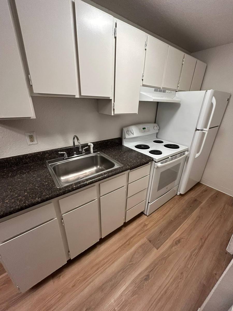 Apartment for rent at Cedar Tree, 2300 E Barnett Rd #CT13, Medford, OR 97504