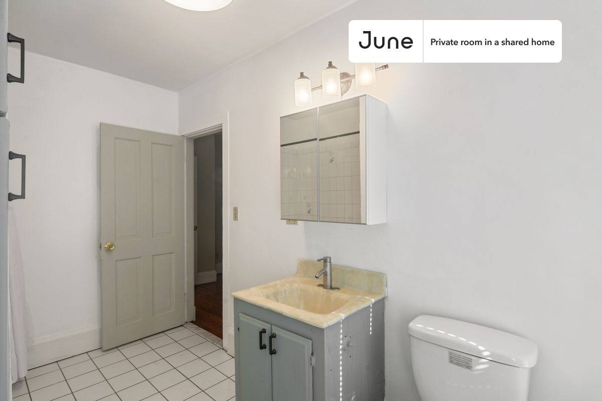 Apartment for rent at 132 Chiswick Rd, Brighton, MA 02135