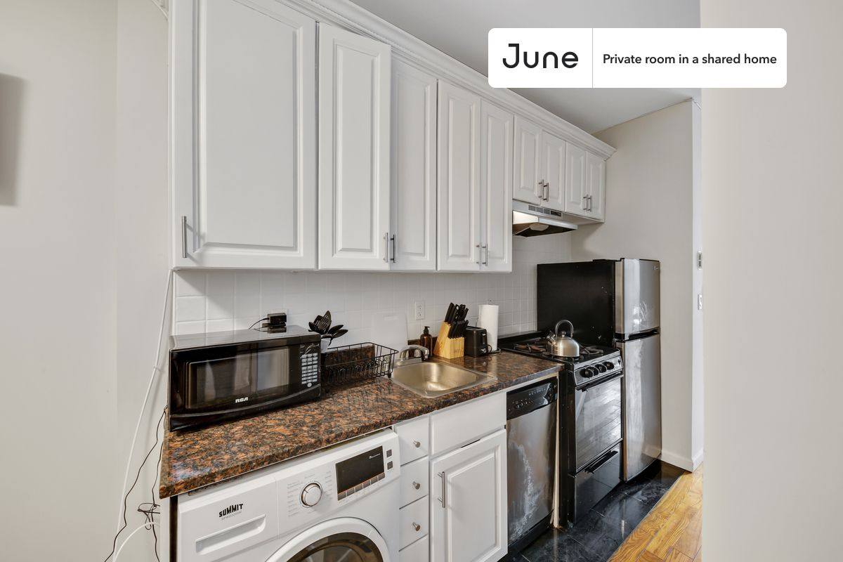 Apartment for rent at 205 W 109th St #B, New York, NY 10025