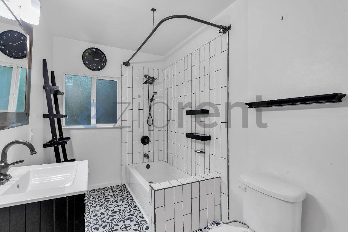 House for rent at 3404 Delaware St #3400, Oakland, CA 94602