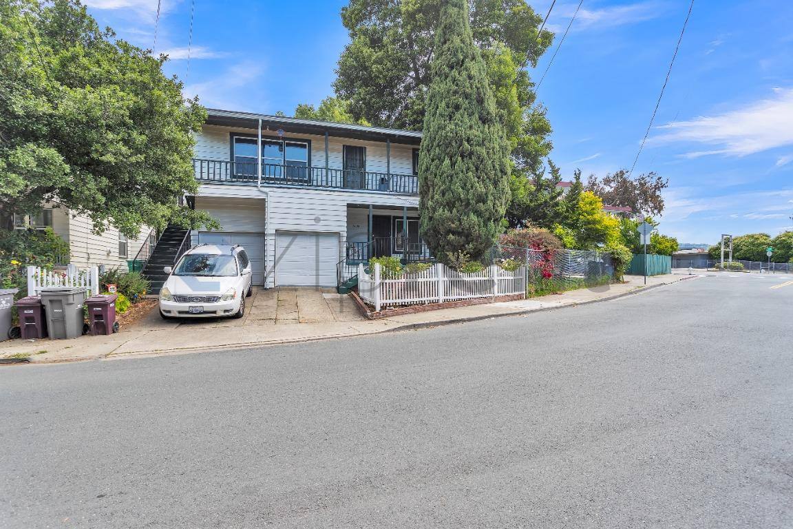 House for rent at 3404 Delaware St #3400, Oakland, CA 94602