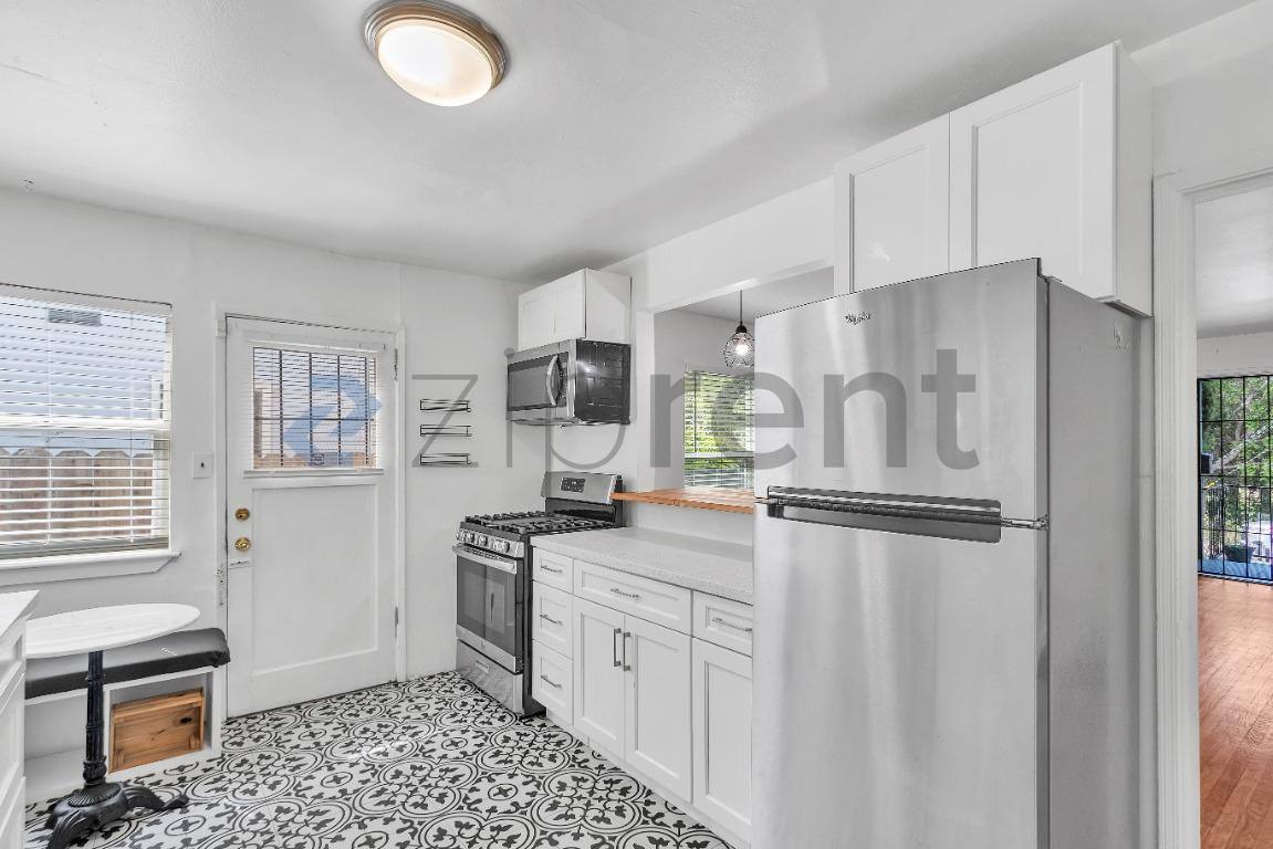 House for rent at 3404 Delaware St #3400, Oakland, CA 94602