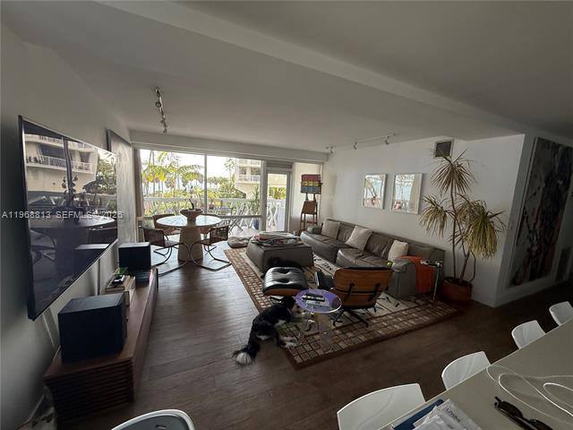 Apartment for rent at 1430 Brickell Bay Dr #205, Miami, FL 33131