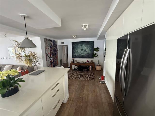 Apartment for rent at 1430 Brickell Bay Dr #205, Miami, FL 33131