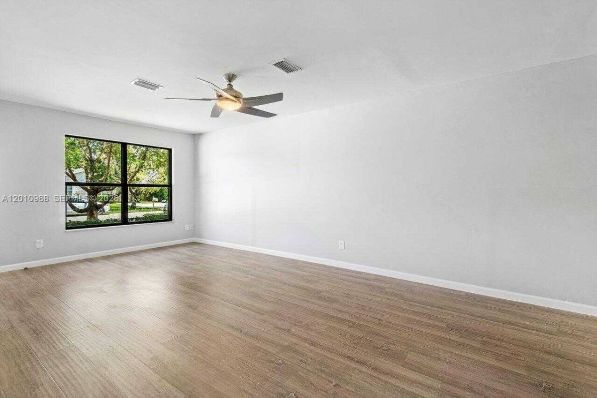 Apartment for rent at 1367 Riverside Circle, Wellington, FL 33414