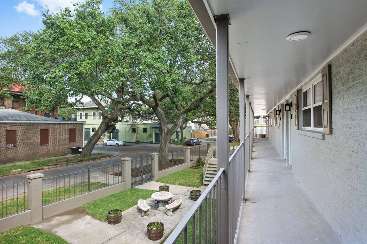 Apartment for rent at 2110 Bayou Rd, New Orleans, LA 70116