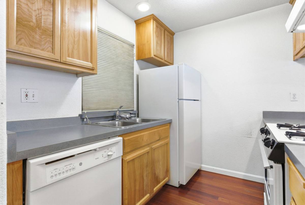Apartment for rent at 514-518 10th St, Davis, CA 95616