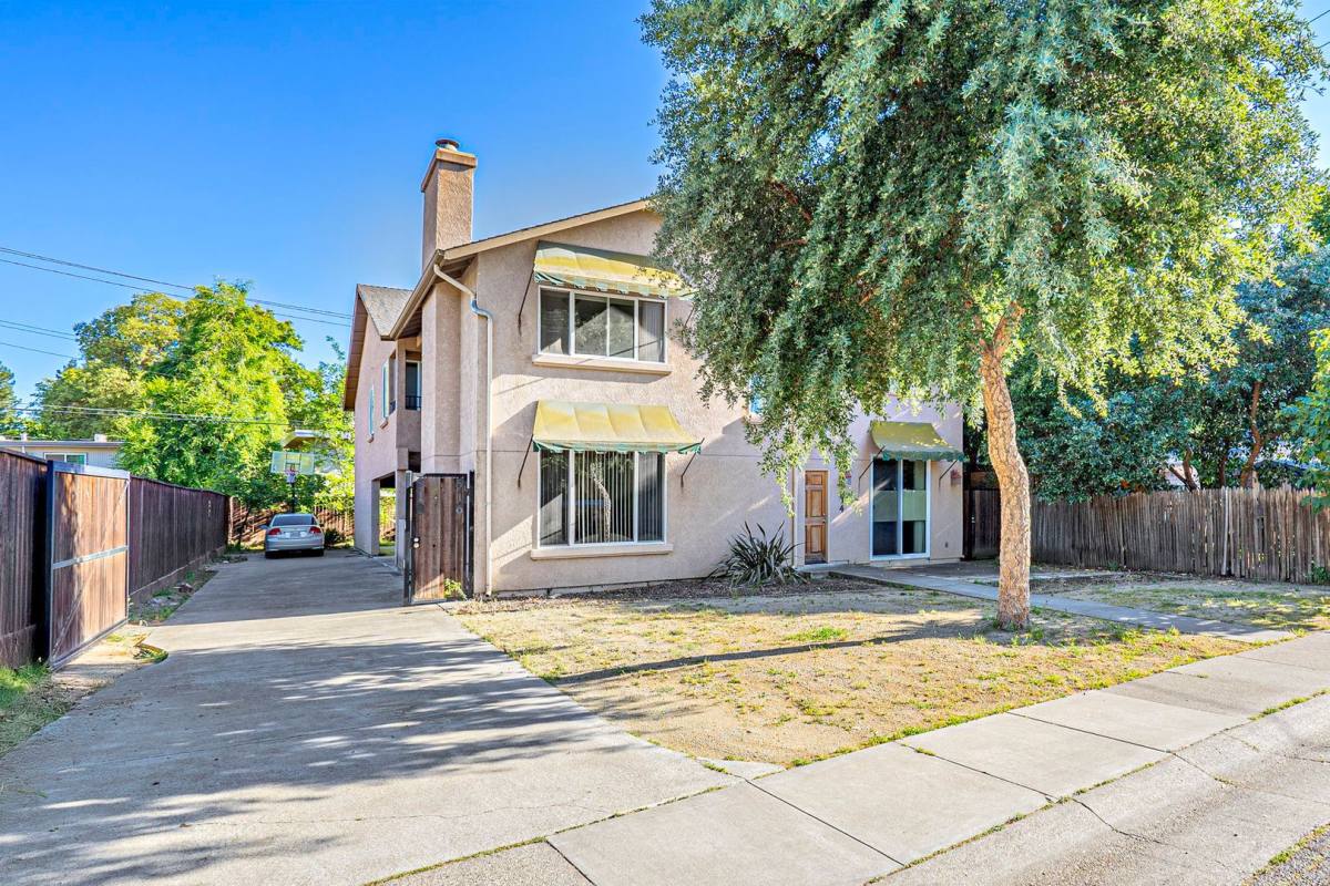 Apartment for rent at 514-518 10th St, Davis, CA 95616