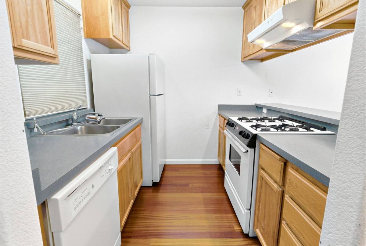 Apartment for rent at 514-518 10th St, Davis, CA 95616