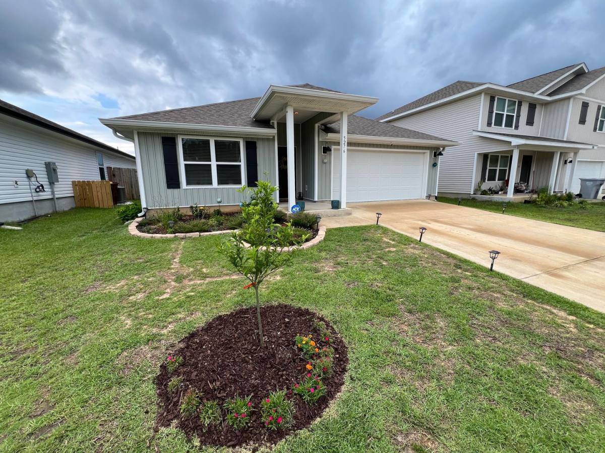 House for rent at 5276 Peach Dr, Milton, FL 32571