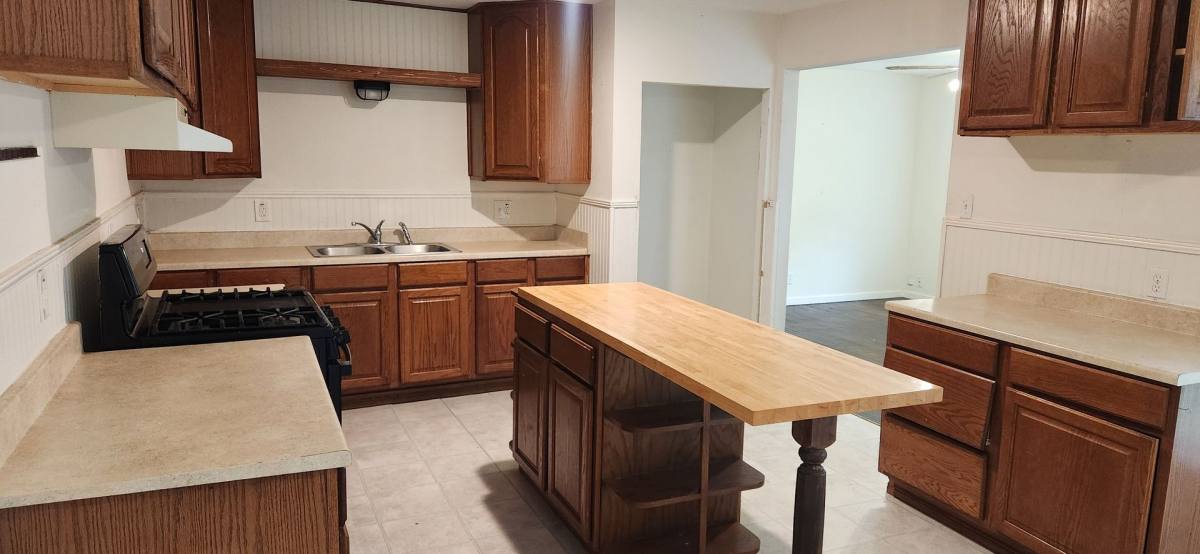 House for rent at 209 Redrock, San Antonio, TX 78213