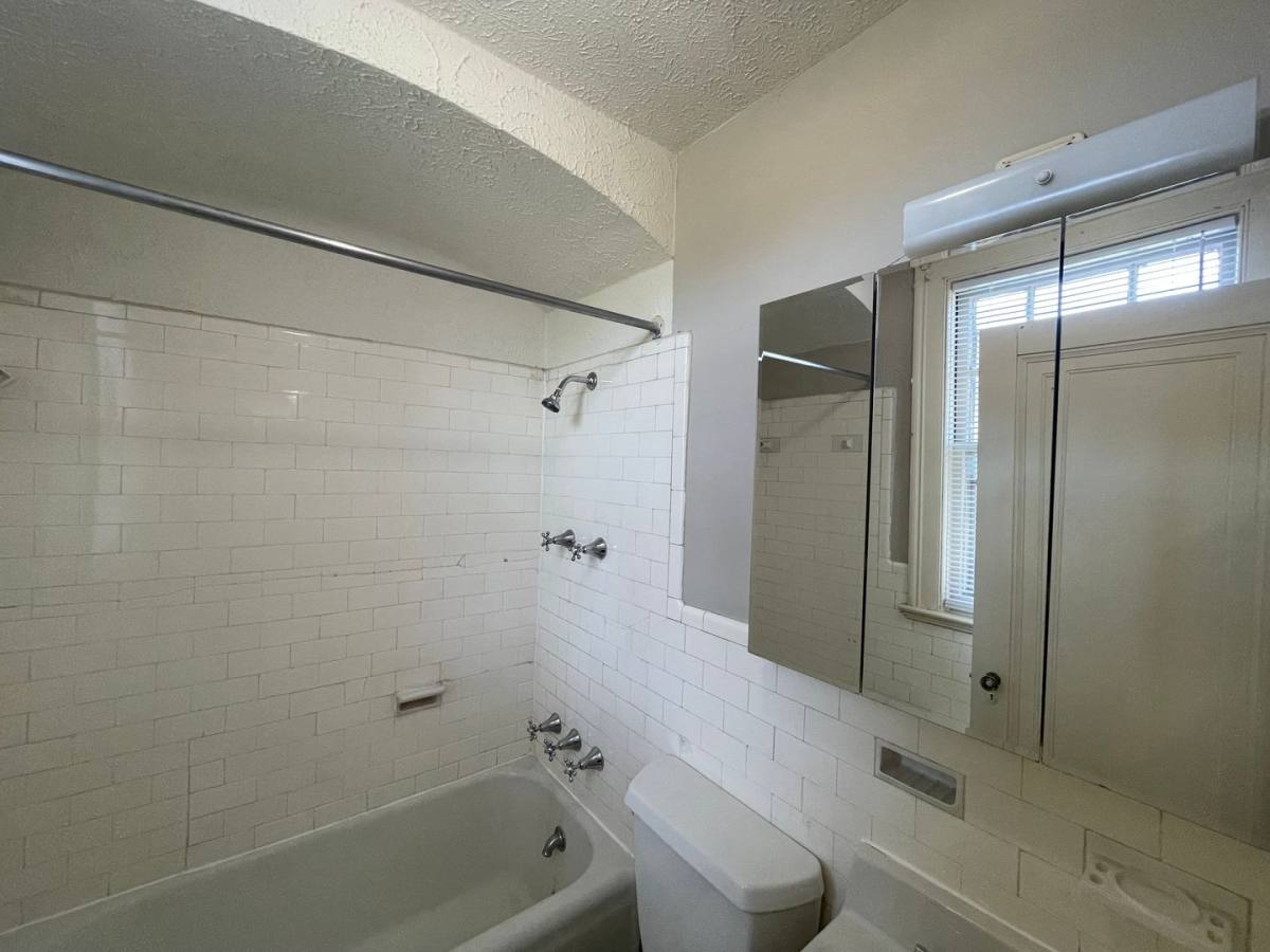 Apartment for rent at 3526 Fort Ave, Lynchburg, VA 24501