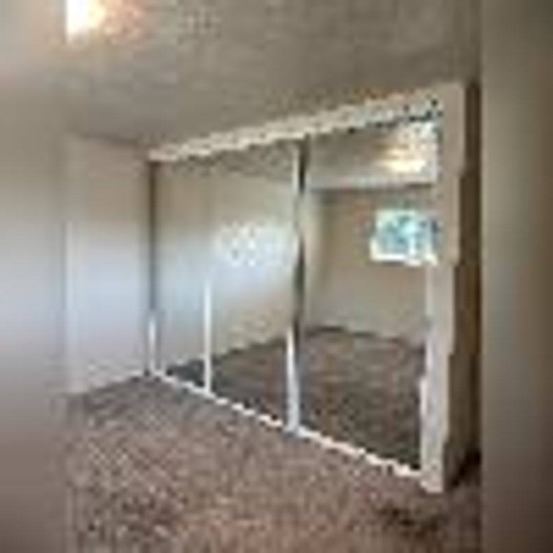 Apartment for rent at 920 Castlewood Dr, Los Gatos, CA 95032