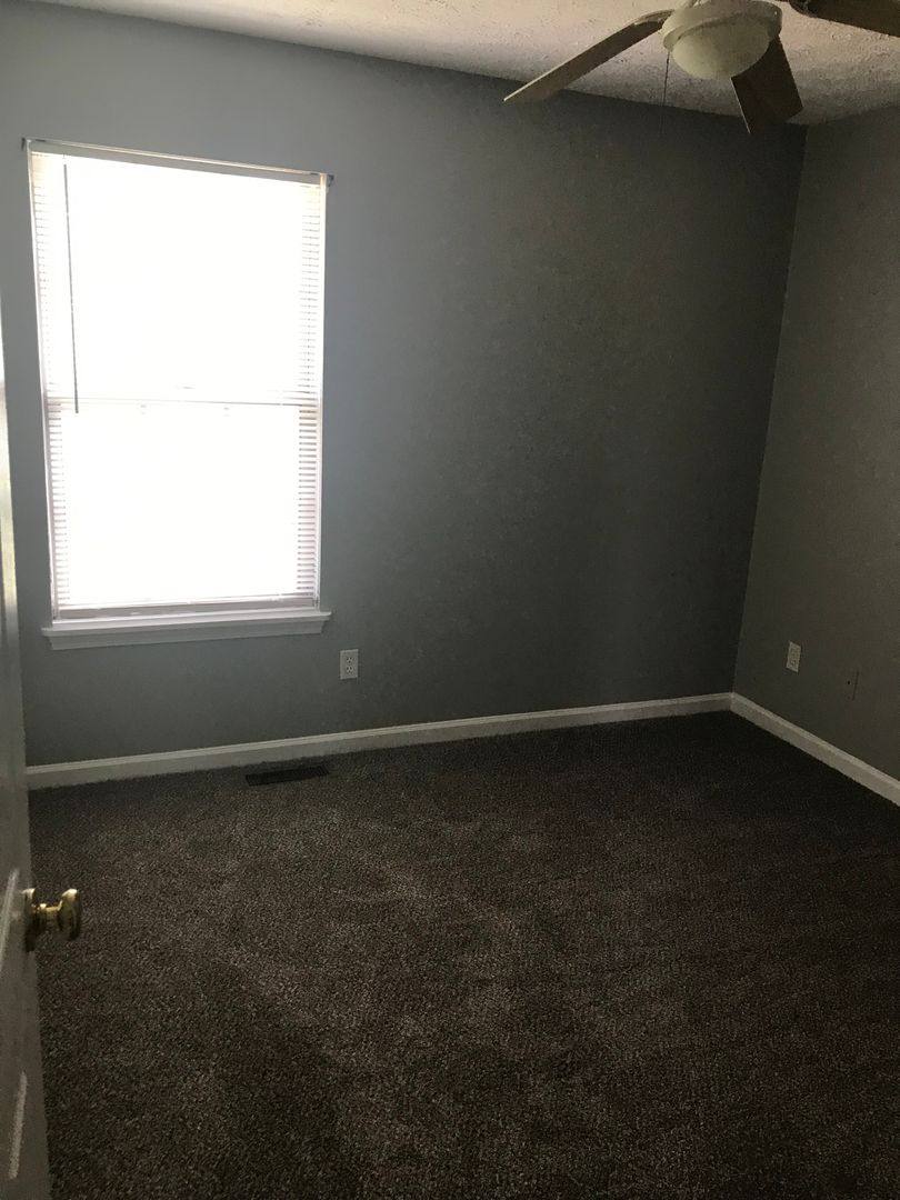 Apartment for rent at 401 Patchen Dr, Lexington, KY 40517