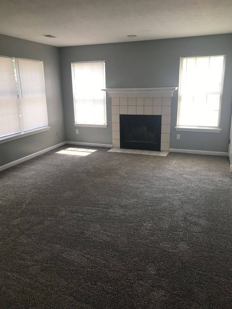 Apartment for rent at 401 Patchen Dr, Lexington, KY 40517