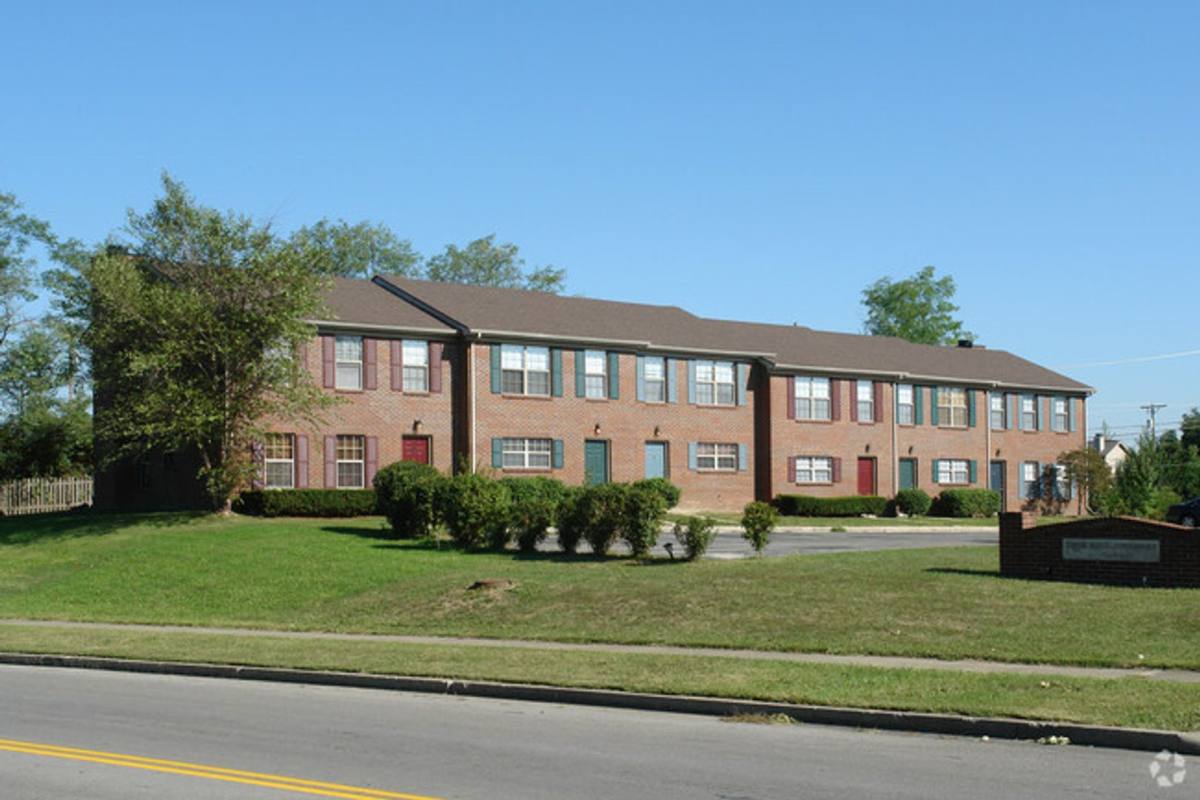 Apartment for rent at 401 Patchen Dr, Lexington, KY 40517