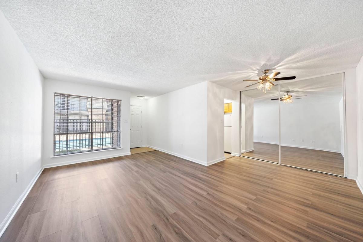 Apartment for rent at 711 Holiday Dr, Galveston, TX 77550