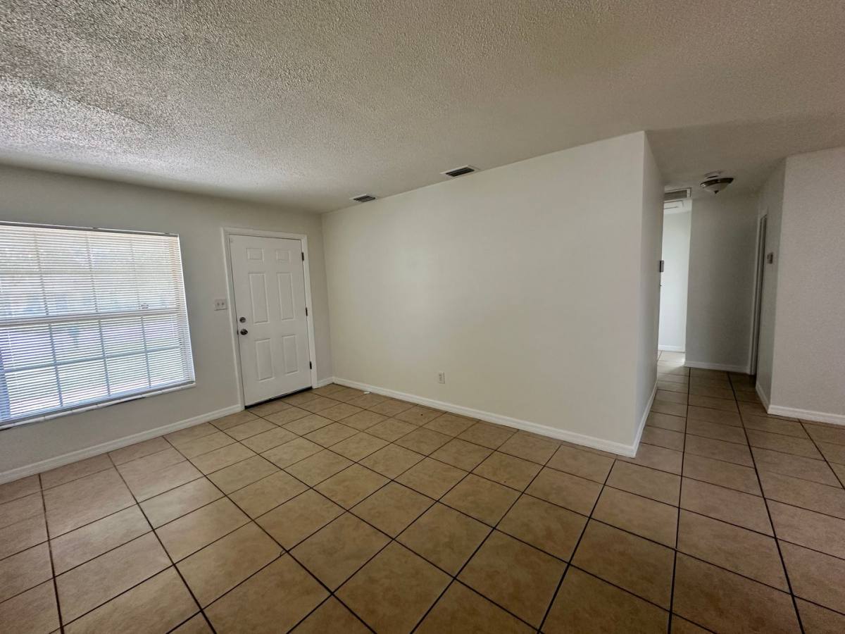 House for rent at 4072 Kirkland Blvd, Orlando, FL 32811