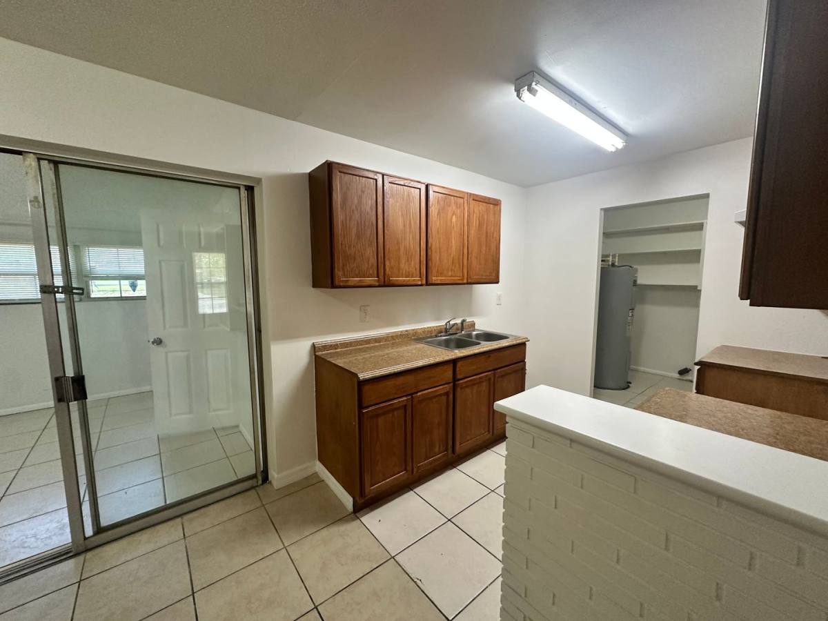 House for rent at 4072 Kirkland Blvd, Orlando, FL 32811