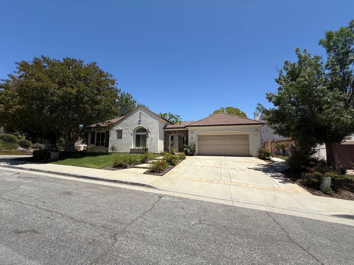 House for rent at 990 Clear Sky Place, Simi Valley, CA 93065