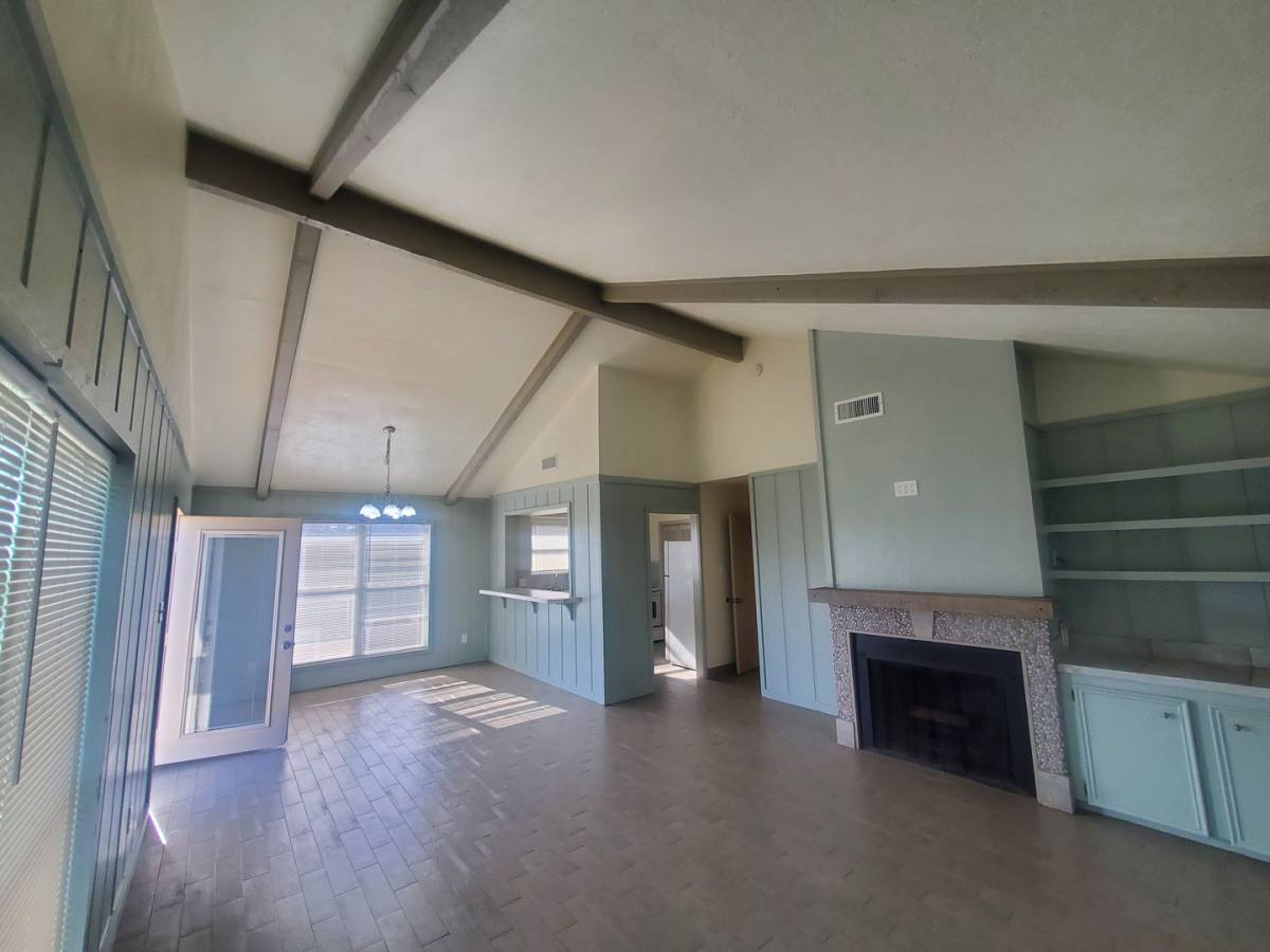House for rent at 16712 Edward Teach, Galveston, TX 77554