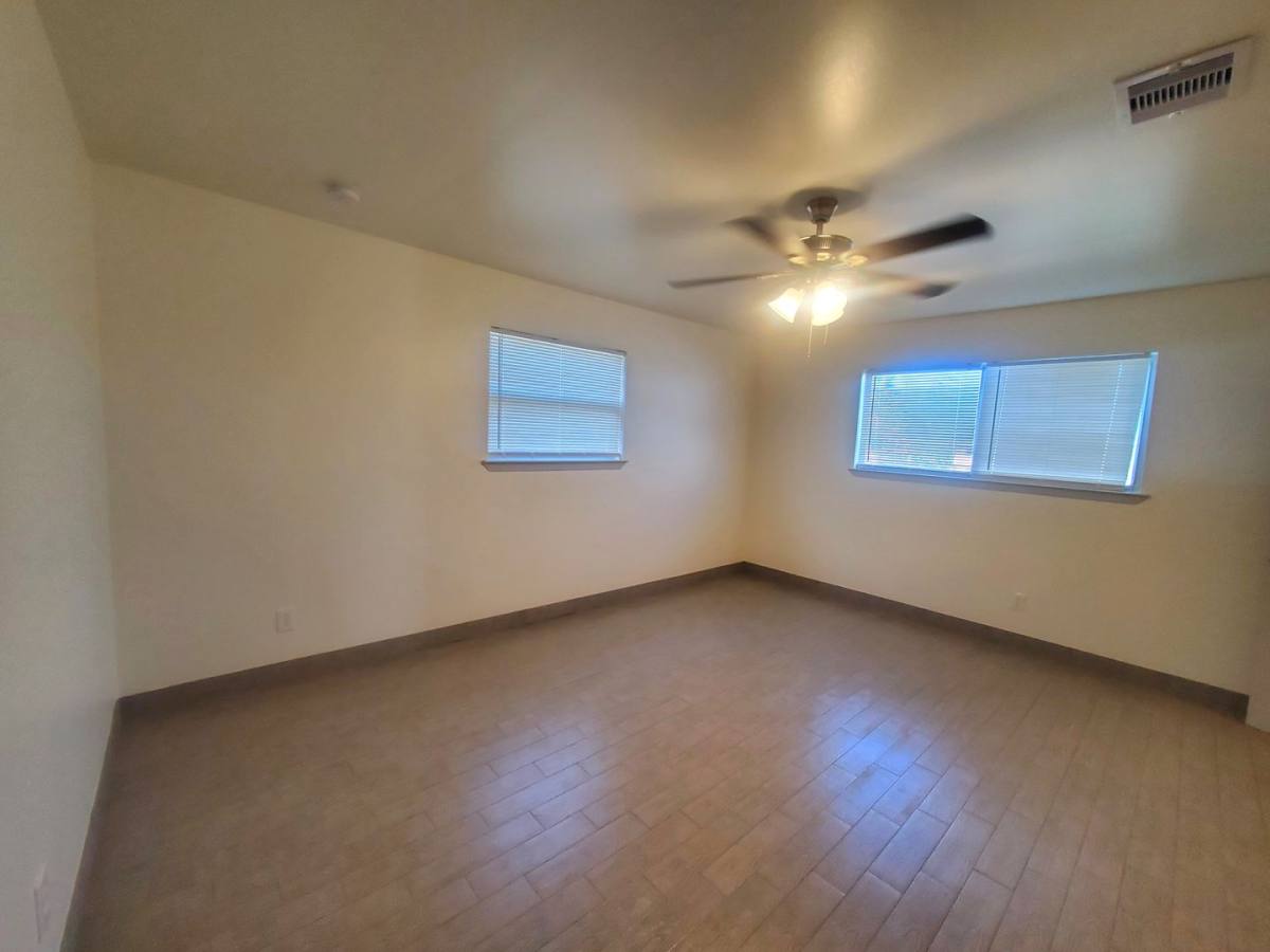 House for rent at 16712 Edward Teach, Galveston, TX 77554