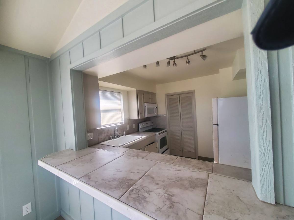 House for rent at 16712 Edward Teach, Galveston, TX 77554