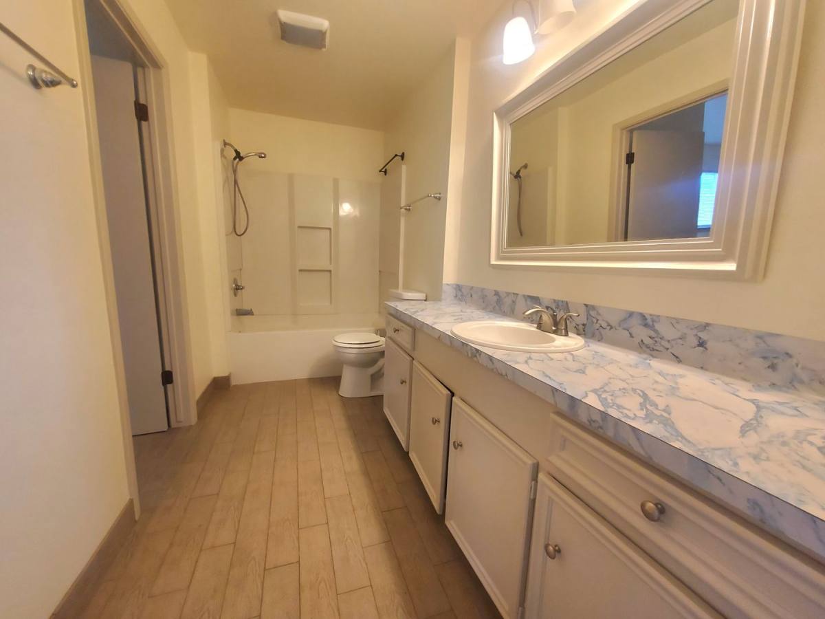 House for rent at 16712 Edward Teach, Galveston, TX 77554