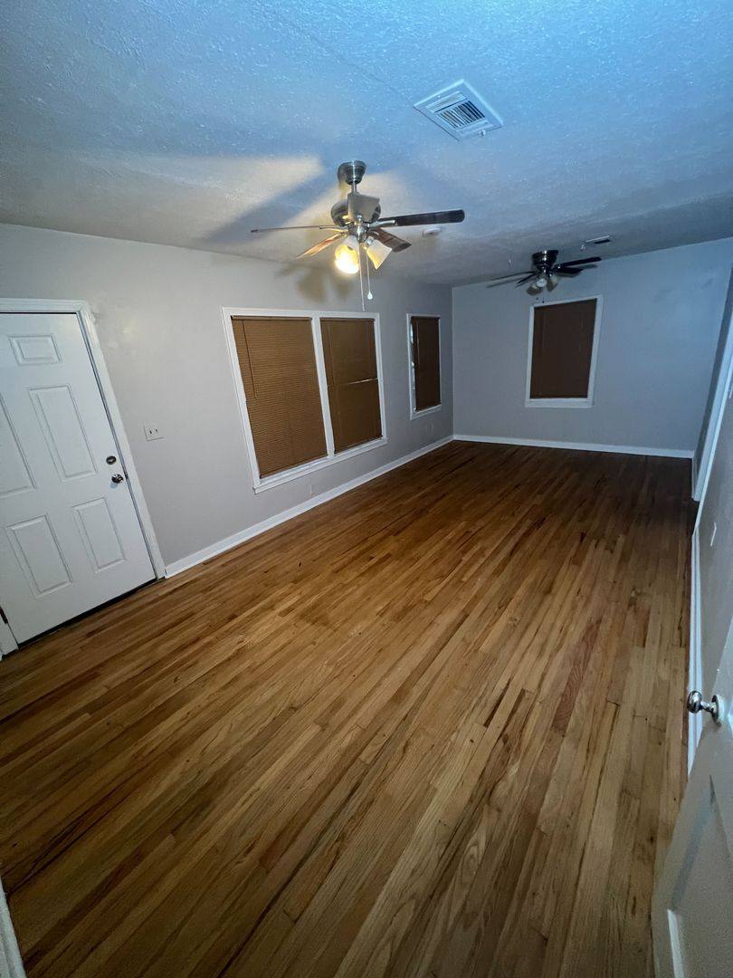House for rent at 3718 Northbrook Dr, Jackson, MS 39206
