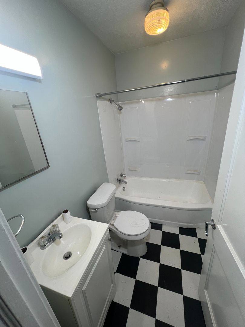 House for rent at 3718 Northbrook Dr, Jackson, MS 39206