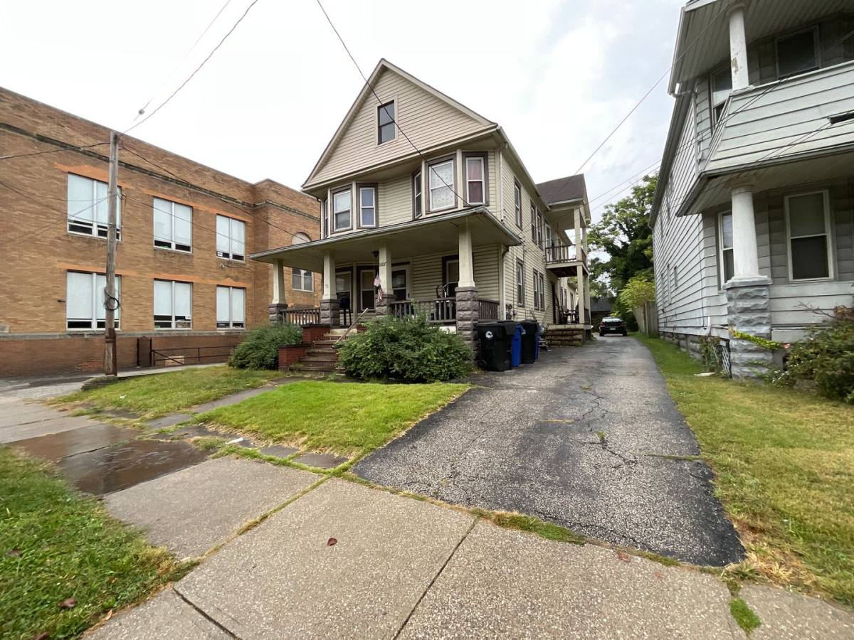 Apartment for rent at 6807 Worley Ave, Cleveland, OH 44105