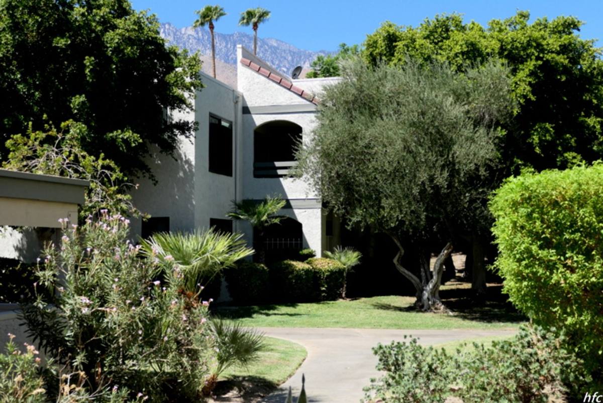 Apartment for rent at 1975 N Via Mirale, Palm Springs, CA 92262