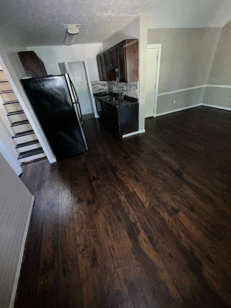 Townhouse for rent at 9B River Oaks Place, Jackson, MS 39211