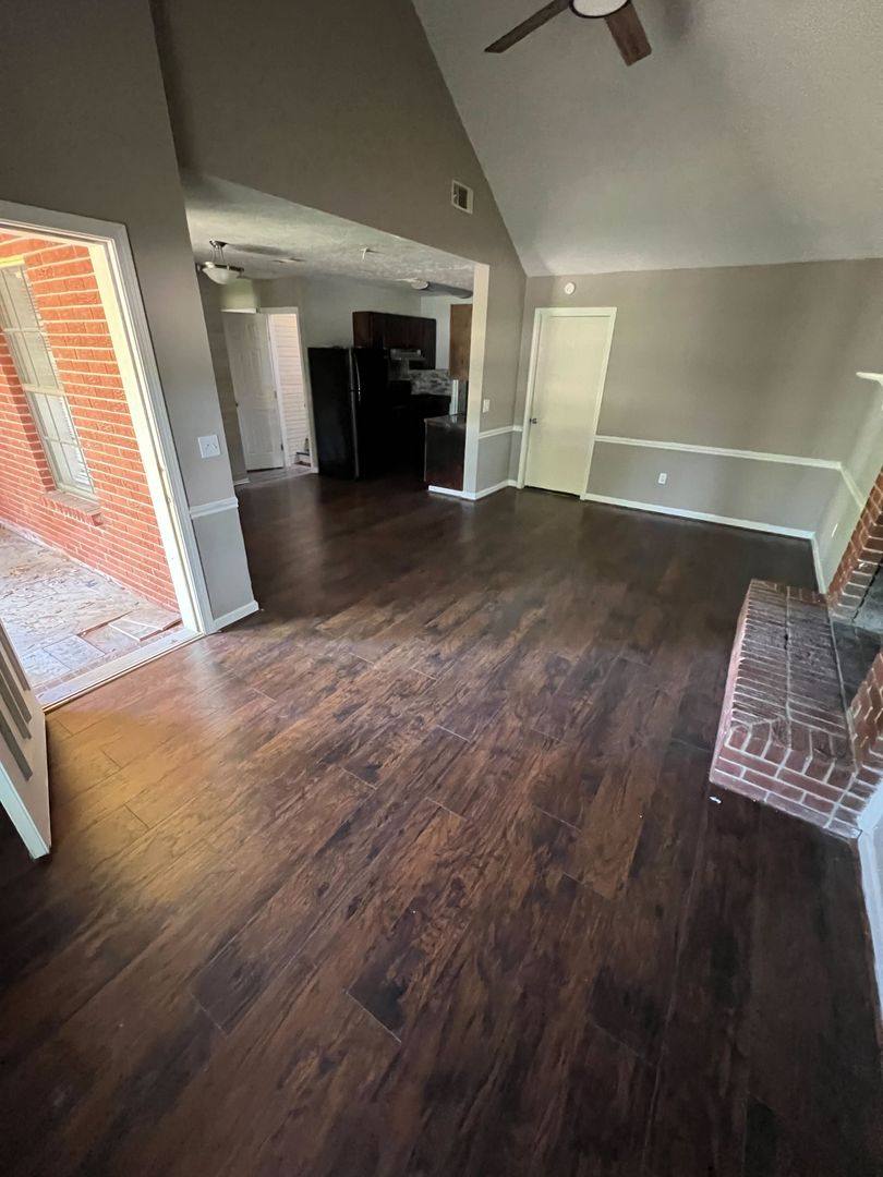 Townhouse for rent at 9B River Oaks Place, Jackson, MS 39211