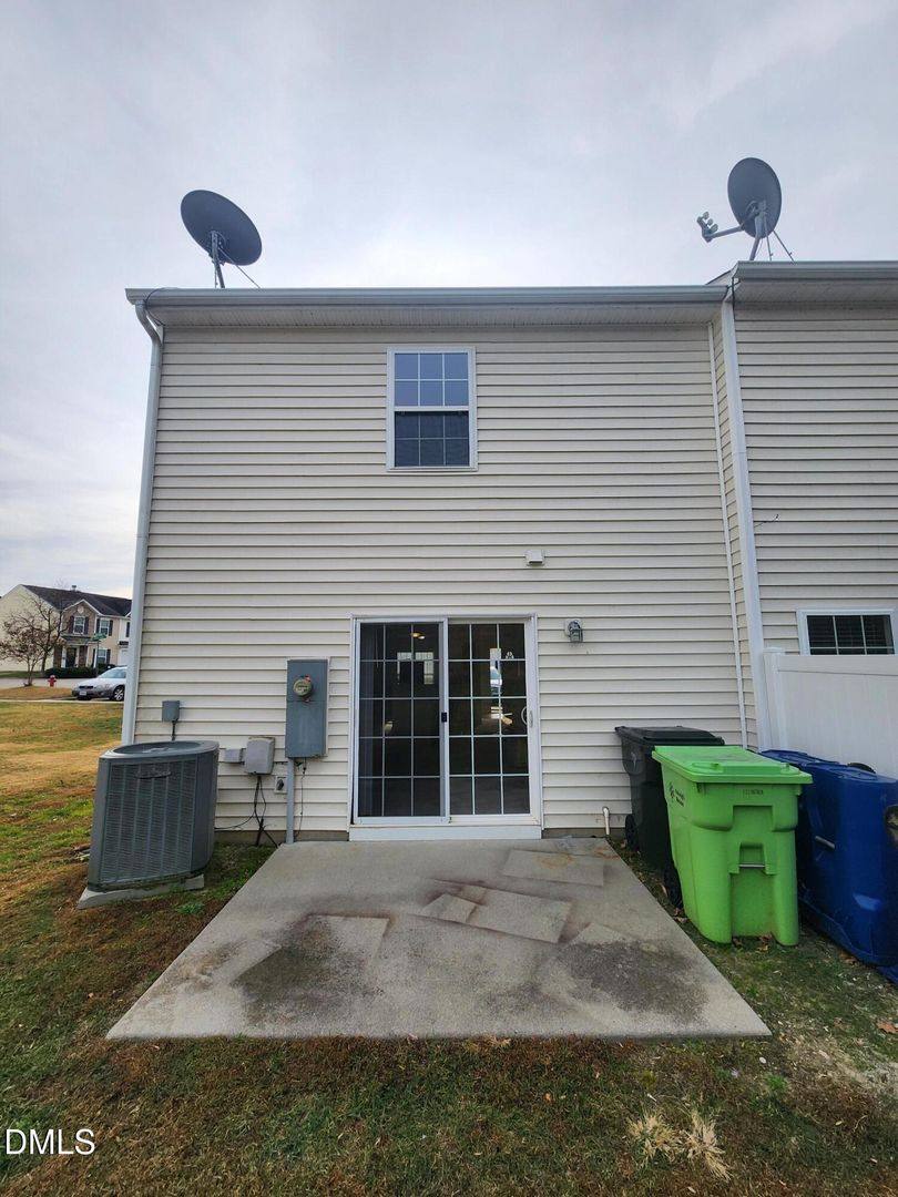 House for rent at 2010 Grassy Banks Dr, Raleigh, NC 27610
