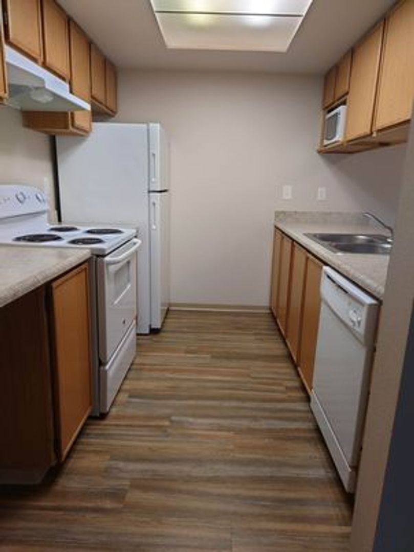 Apartment for rent at 8720 58th Ave SW, Lakewood, WA 98499