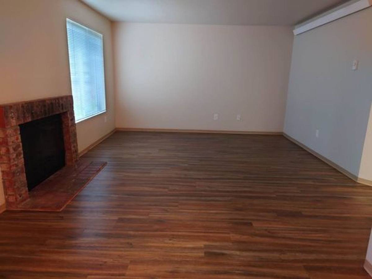 Apartment for rent at 8720 58th Ave SW, Lakewood, WA 98499
