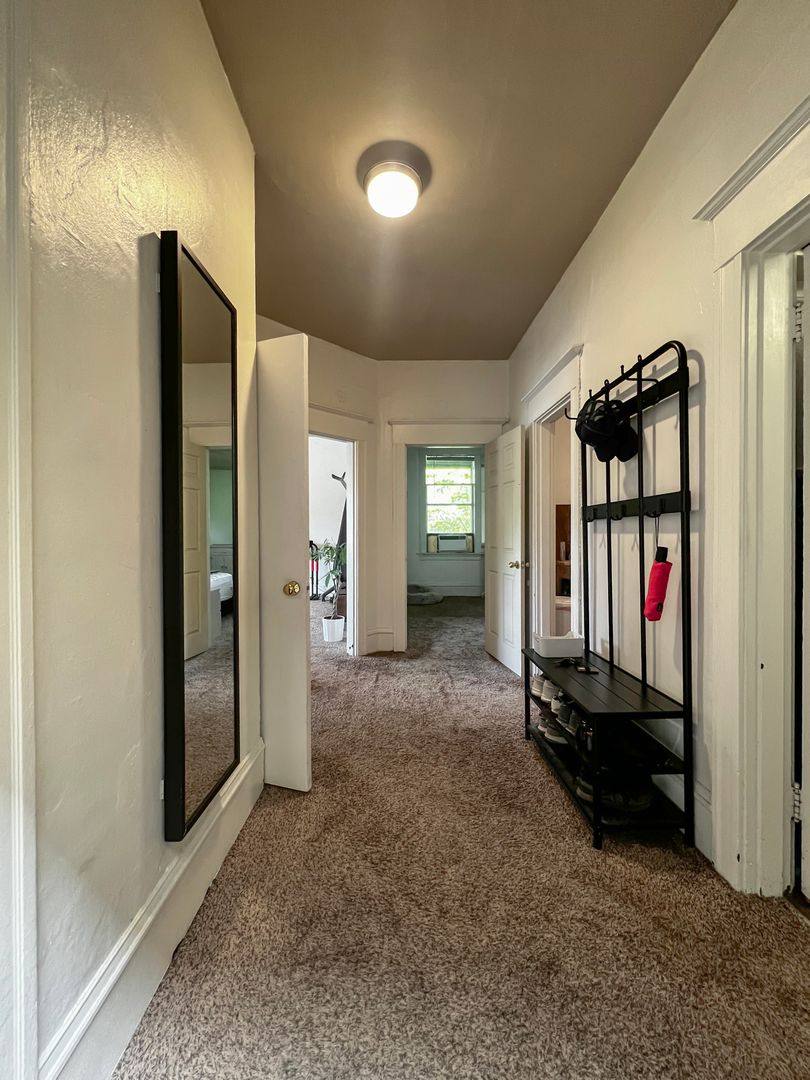 Apartment for rent at 426 15th Ave E, Seattle, WA 98112