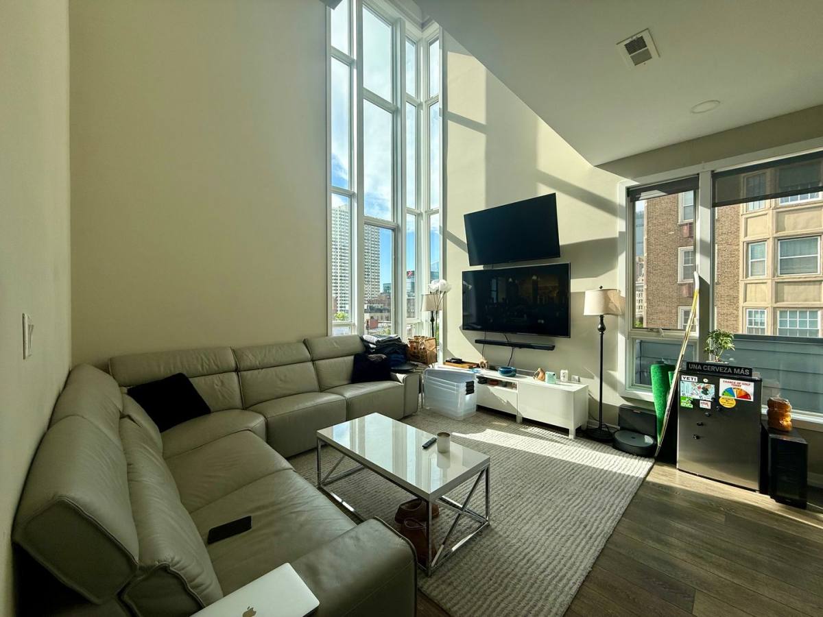 Apartment for rent at 201 S 22nd St, Philadelphia, PA 19103